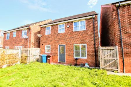 3 bedroom Detached house to let in Layton Way, Prescot, L34