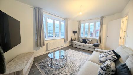 3 bedroom Semi-detached house to let in Buckthorne Road, Whiston, L35