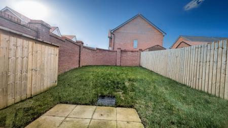 3 bedroom Semi-detached house to let in Buckthorne Road, Whiston, L35