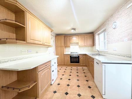 4 bedroom Detached house for sale in Chapman Grove, Prescot, L34