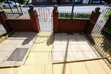 1 bedroom Flat to let in Grosvenor Road, Prescot, L34