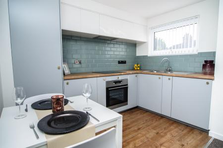 1 bedroom Flat to let in Portico Court, Eccleston Park, Prescot, L35