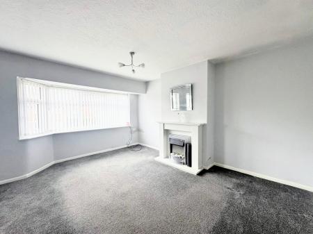 2 bedroom Flat to let in Hughes Avenue, Whiston, L35