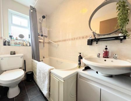 3 bedroom Semi-detached house to let in Primula Drive, Walton, L9