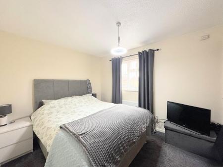 3 bedroom Semi-detached house to let in Primula Drive, Walton, L9