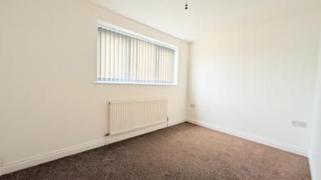 2 bedroom Apartment to let in Ritherup Lane, Rainhill, L35