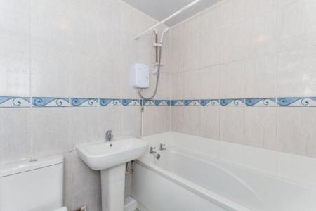 3 bedroom Terraced House to let in Brook Street, Whiston, L35