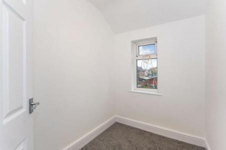 3 bedroom Terraced House to let in Brook Street, Whiston, L35