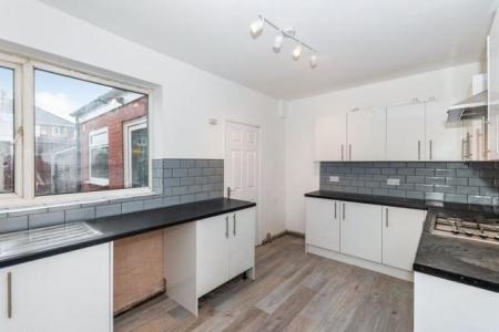 3 bedroom Terraced House to let in Brook Street, Whiston, L35