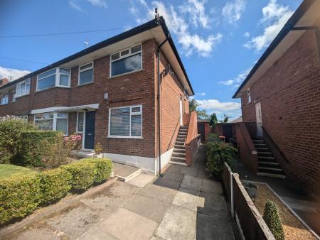 Hughes Avenue, Whiston, L35
