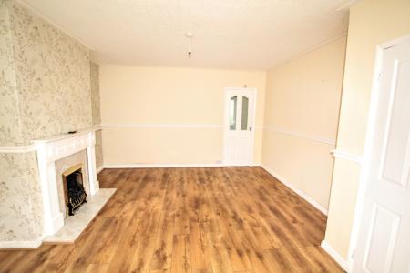 2 bedroom Terraced House to let in Radway Road, Huyton, L36