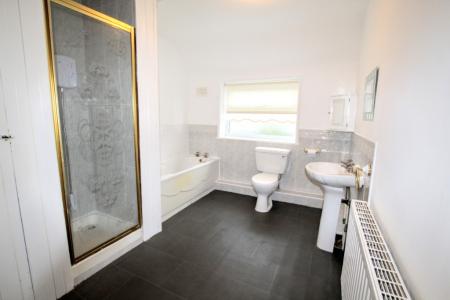 2 bedroom Terraced House to let in Radway Road, Huyton, L36