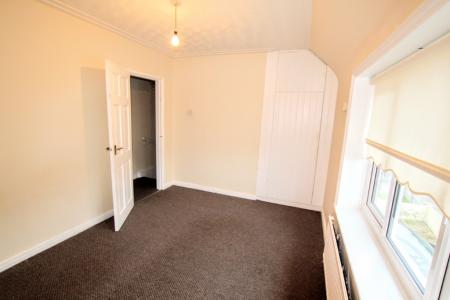 2 bedroom Terraced House to let in Radway Road, Huyton, L36