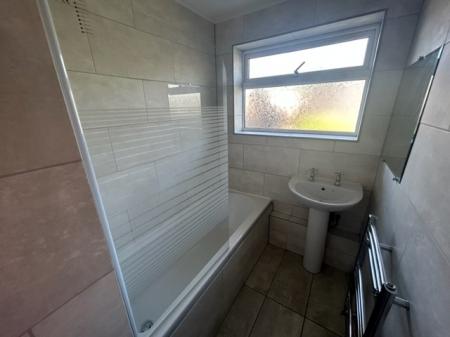 3 bedroom Semi-detached house to let in Egerton Road, Prescot, L34