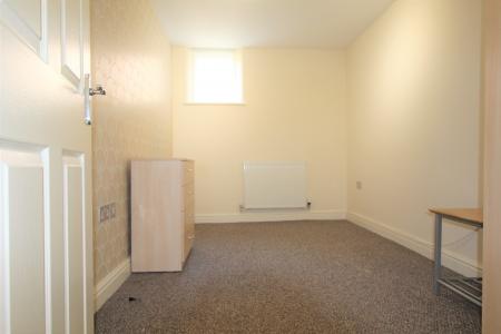 1 bedroom Flat to let in Meribel Square, Prescot, L34