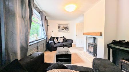 3 bedroom Semi-detached house to let in Green Road, Prescot, L34