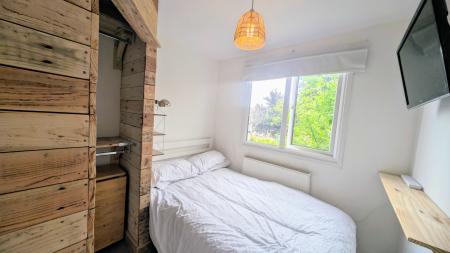 3 bedroom Semi-detached house to let in Green Road, Prescot, L34