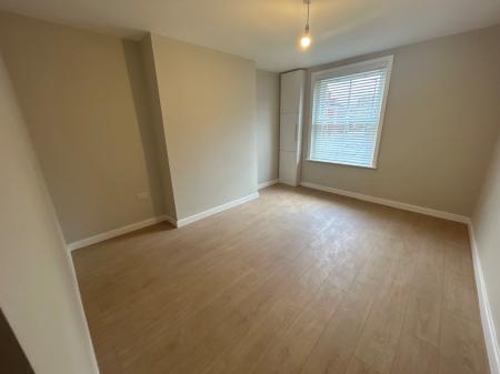 1 bedroom Flat to let in High Street, Prescot, L34