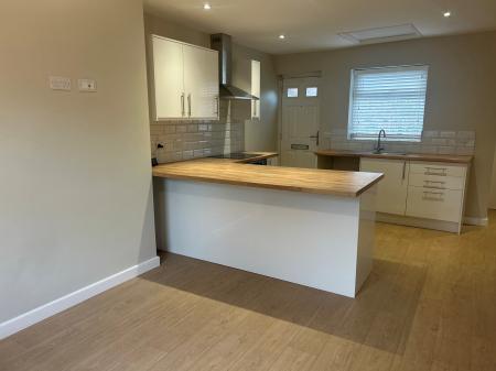1 bedroom Flat to let in High Street, Prescot, L34