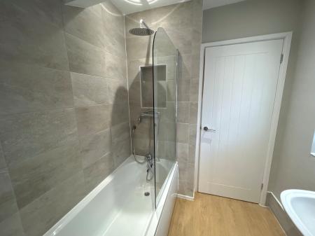 1 bedroom Flat to let in High Street, Prescot, L34
