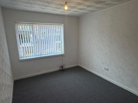 2 bedroom Flat to let in Hughes Avenue, Prescot, L35