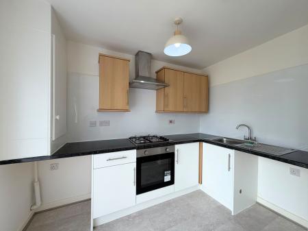 2 bedroom Flat to let in Dinas Court, Harrington Road, Huyton, L36