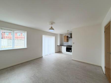 2 bedroom Flat to let in Dinas Court, Harrington Road, Huyton, L36