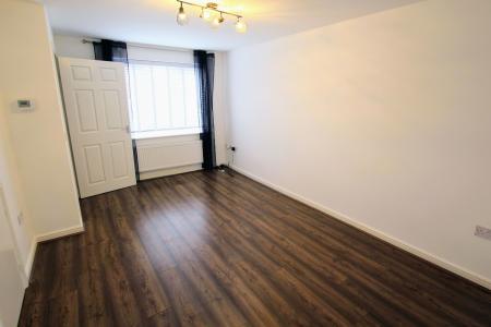 2 bedroom Semi-detached house to let in Hillside Avenue, Huyton, L36