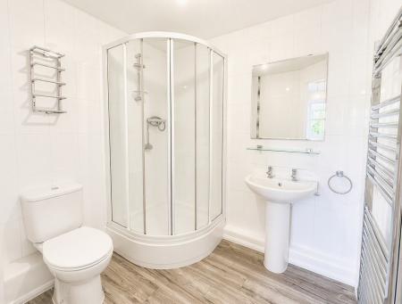 2 bedroom Flat to let in Riverside, Aigburth L17