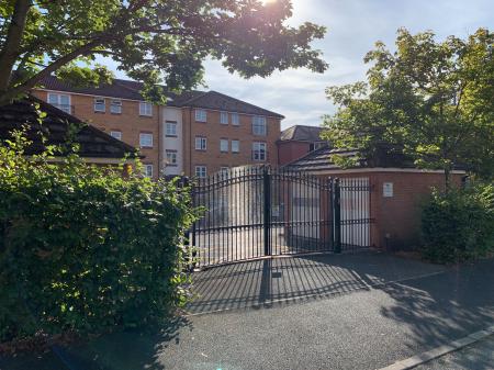 Riverside, Aigburth L17