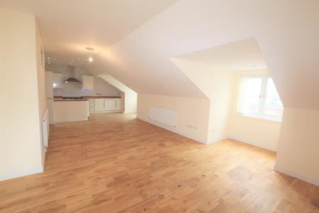 2 bedroom Apartment to let in Mckennas View, Prescot, L34