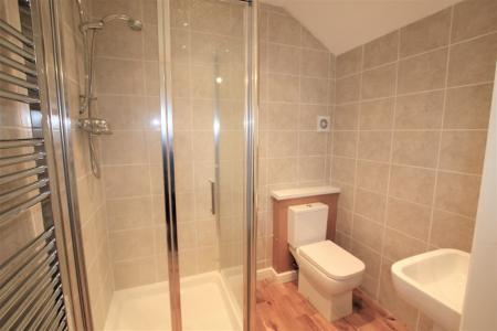 2 bedroom Apartment to let in Mckennas View, Prescot, L34