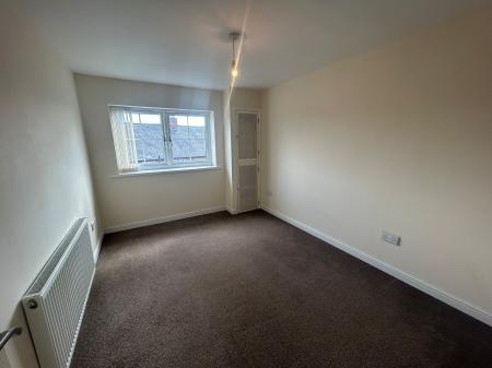 2 bedroom Flat to let in Mckennas View, Hill Street, Prescot, L34