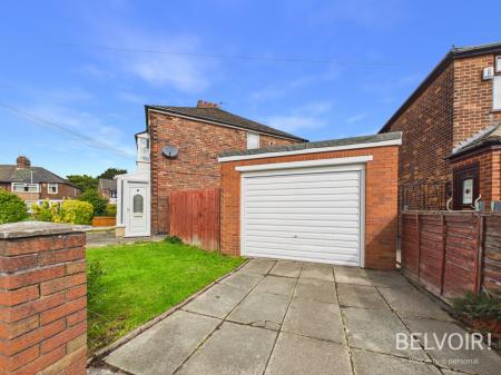3 bedroom Semi-detached house for sale in Vincent Road, Rainhill, L35