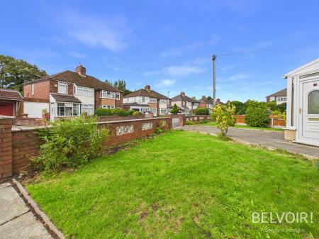 3 bedroom Semi-detached house for sale in Vincent Road, Rainhill, L35