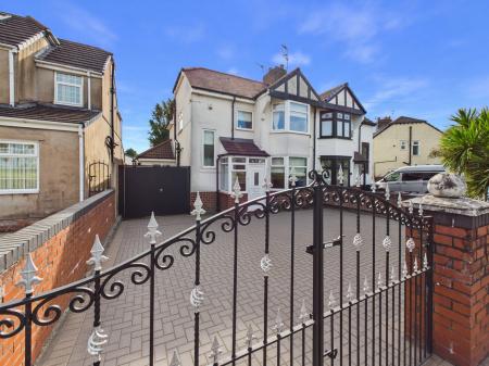 3 bedroom Semi-detached house for sale in Huyton Lane, Huyton, L36