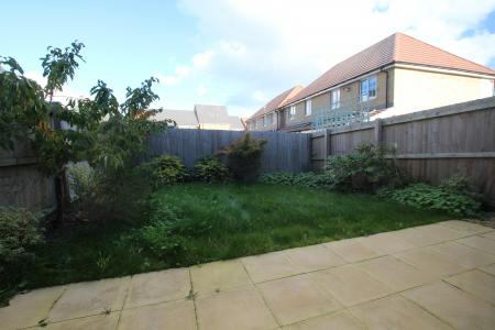 3 bedroom Semi-detached house to let in Stephenson Grove, Rainhill, L35
