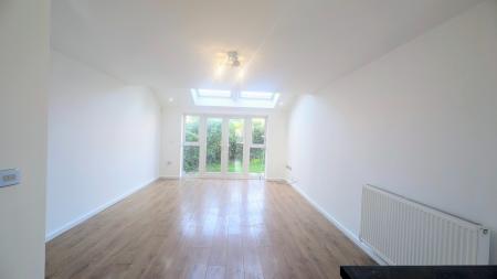 3 bedroom Semi-detached house to let in Stephenson Grove, Rainhill, L35