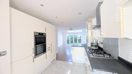 3 bedroom Semi-detached house to let in Stephenson Grove, Rainhill, L35