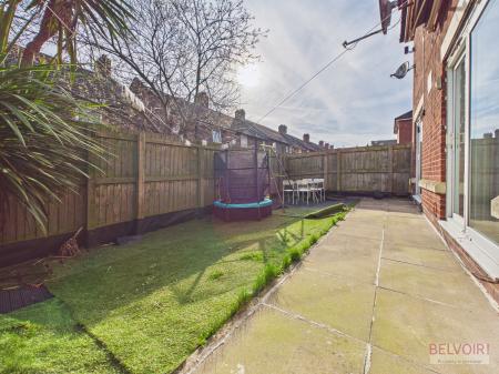 3 bedroom Semi-detached house to let in Chapel Gardens, Liverpool, L5