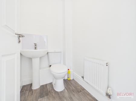 3 bedroom Semi-detached house to let in Chapel Gardens, Liverpool, L5