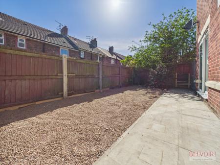 3 bedroom Semi-detached house to let in Chapel Gardens, Liverpool, L5