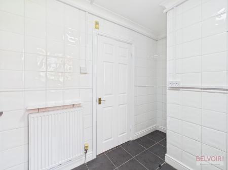 2 bedroom Flat to let in Field House, West Derby, Liverpool, L12