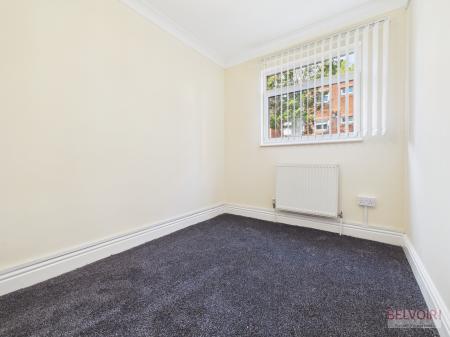 2 bedroom Flat to let in Field House, West Derby, Liverpool, L12