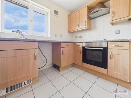 2 bedroom Flat to let in Carlake Grove, Walton, Liverpool, L9