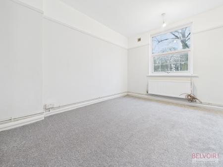 3 bedroom Flat to let in Muirhead Avenue, Clubmoor, Liverpool, L13