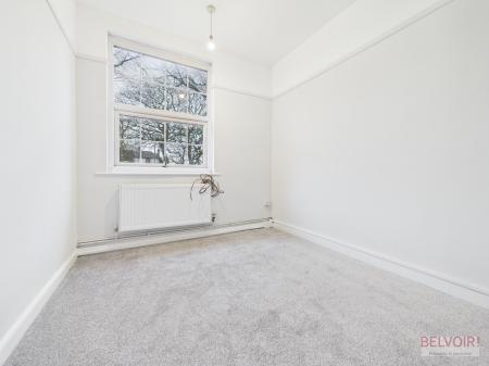 3 bedroom Flat to let in Muirhead Avenue, Clubmoor, Liverpool, L13