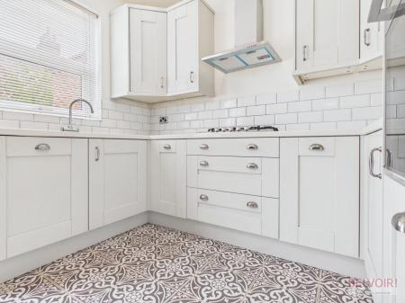 3 bedroom Terraced House to let in Inigo Road, Liverpool, L13