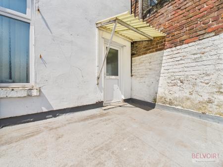 2 bedroom Duplex to let in County Road, Walton, Liverpool, L4