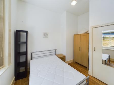 1 bedroom Flat to let in Regency Chambers, Temple Lane, L2
